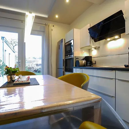 Kuestenvilla Stilvolle 3Zi Ferienwhg Mit Terrasse Ruhig Zentral Strandnah 600M Apartment *