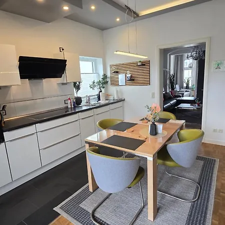 Kuestenvilla Stilvolle 3zi Ferienwhg Mit Terrasse Ruhig Zentral Strandnah 600m 奥斯特西巴德钦诺维茨